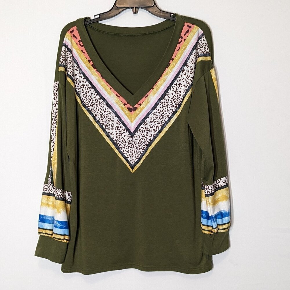 Women's Olive Green w Animal Print, Long Sleeve Knit Tunic Top; Size L